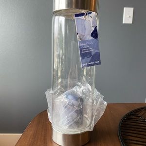 NWOB Vitajuwel Via Balance glass water bottle